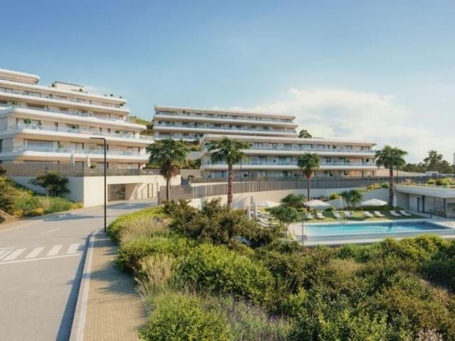 Piso en venta en El Velerín, Estepona