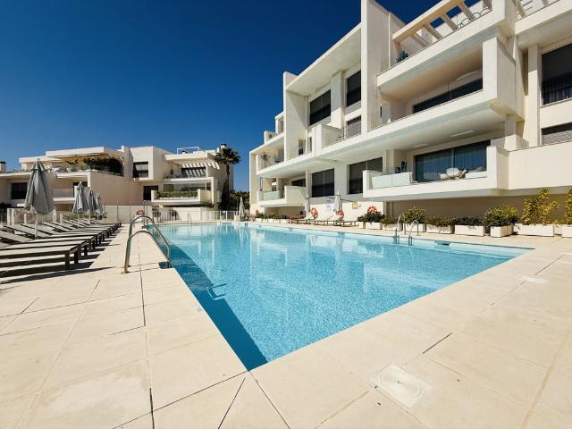 Piso en venta en Barriada Islas Canarias, Costa del Sol Occidental