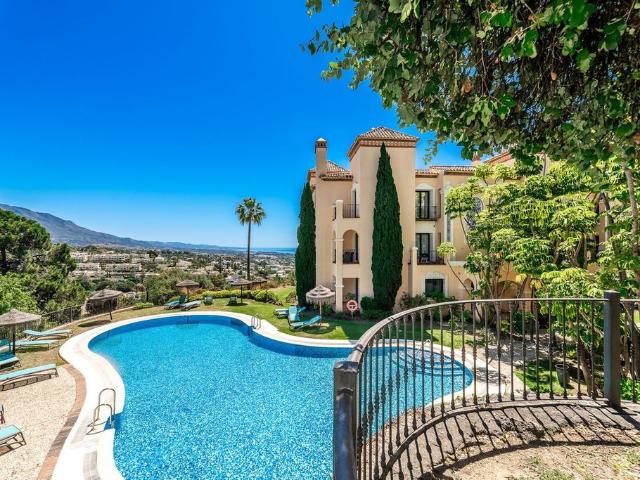 Piso en venta en Nueva Andalucía, Costa del Sol Occidental
