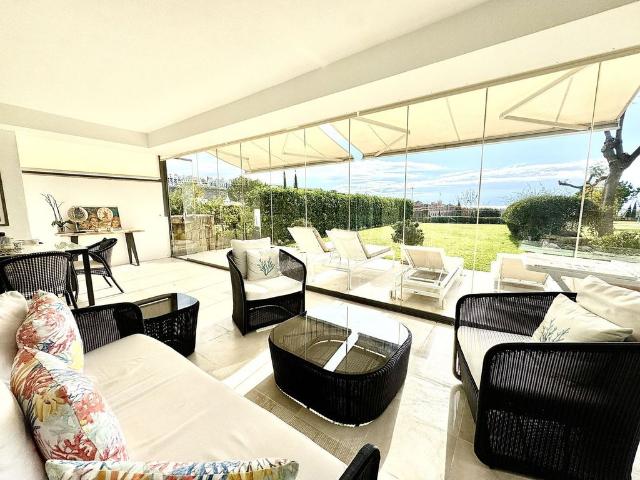 Piso en venta en Bel-Air, Estepona