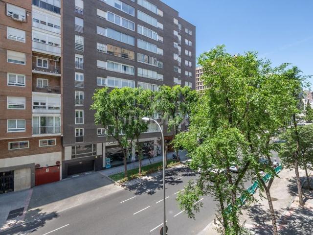 Piso en venta en Madrid, Castillejos