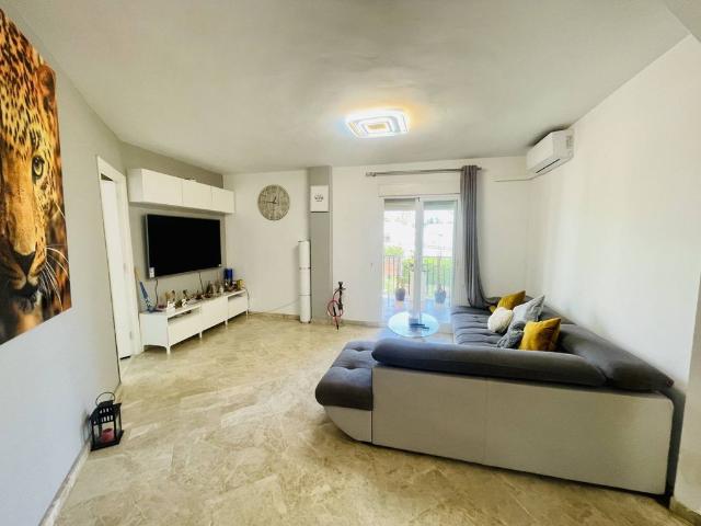 Piso en venta en Nueva Andalucía, Costa del Sol Occidental