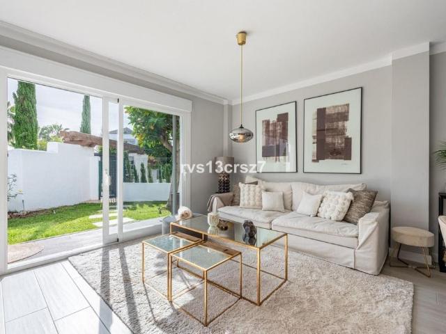 Piso en venta en Nueva Andalucía, Costa del Sol Occidental