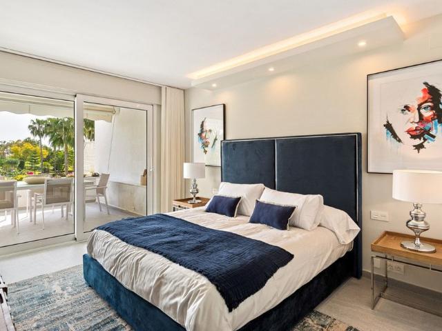 Piso en venta en Nueva Andalucía, Costa del Sol Occidental