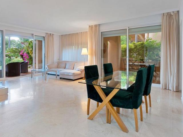 Piso en venta en La Carolina, Costa del Sol Occidental