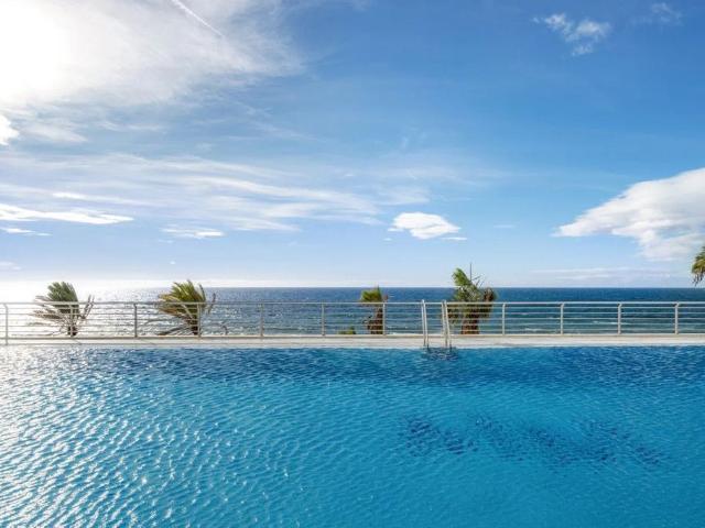 Piso en venta en El Vicario, Marbella