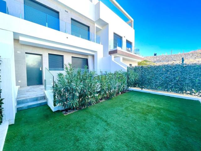 Dúplex en alquiler en Urbanització Golf Badia, Finestrat