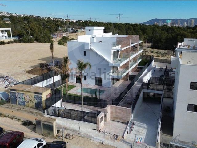 Ático en venta en la Marina Baixa, Valencia
