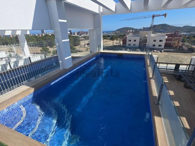 Ático en alquiler en Urbanització Golf Badia, Finestrat