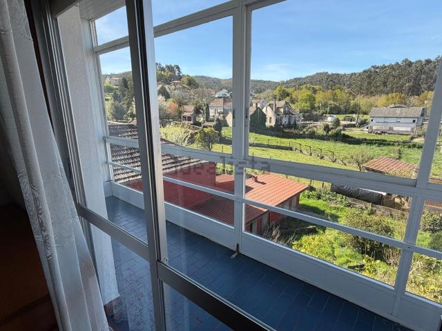 Piso en venta en Fornelos de Montes, Vigo