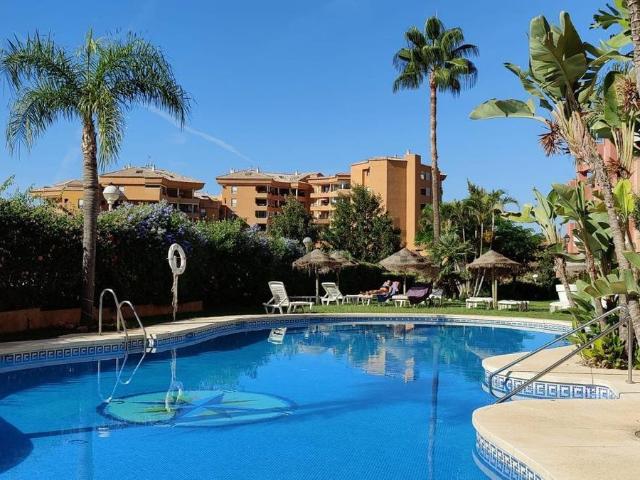 Ático en alquiler en Los Pacos, Costa del Sol Occidental