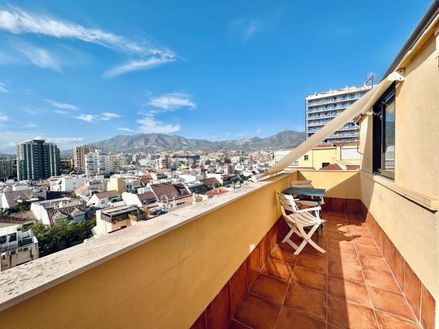 Ático en alquiler en Los Boliches, Costa del Sol Occidental