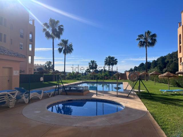 Ático en alquiler en Los Pacos, Costa del Sol Occidental