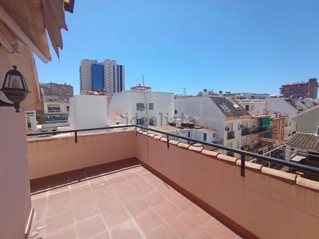 Ático en alquiler en Los Boliches, Costa del Sol Occidental