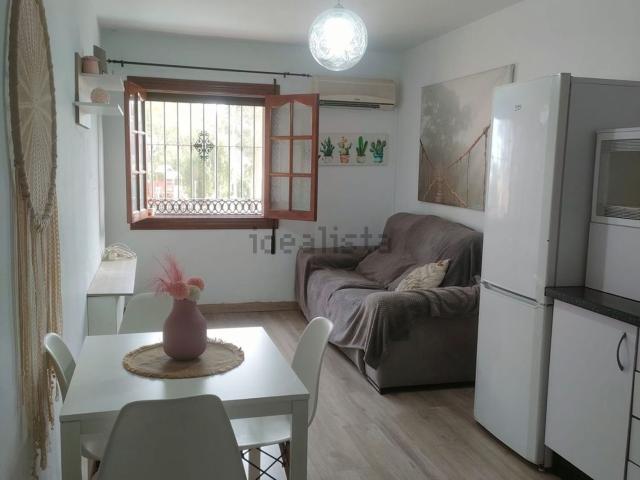 Dúplex en alquiler en Puerto de la Torre, Málaga-Costa del Sol
