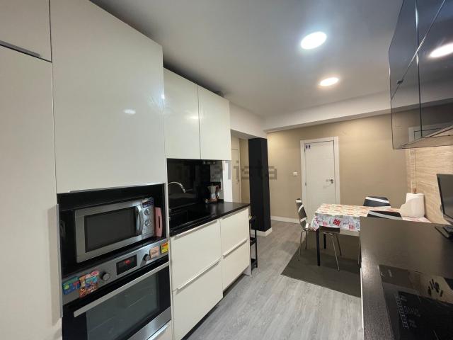 Piso en venta en Kurtzea, Galdakao