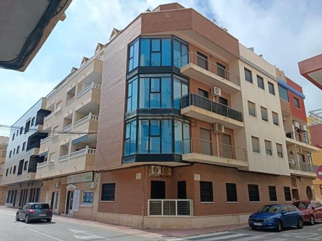 Piso en venta en Torrevieja, Valencia