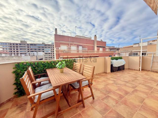 Piso en venta en Torrevieja, Valencia