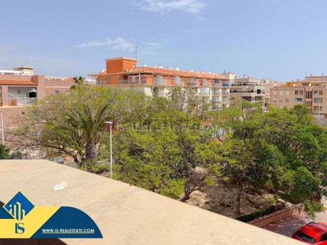 Piso en venta en Torrevieja, Valencia