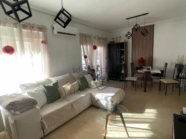 Piso en venta en Torrevieja, Valencia