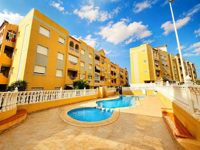 Piso en venta en La Mata, el Baix Segura / La Vega Baja