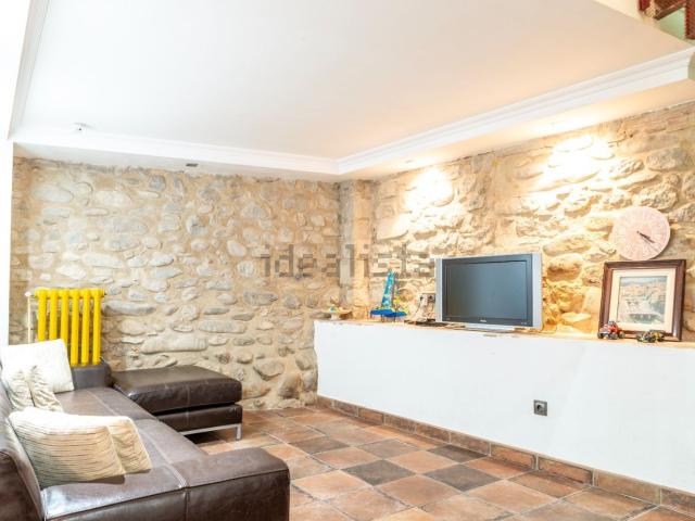 Dúplex en alquiler en Barri Vell, Gironès