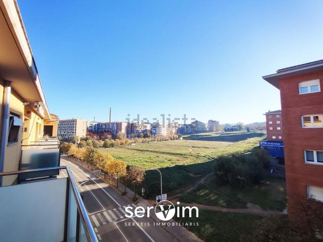 Ático en venta en Girona, Eixample