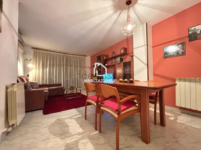 Piso en venta en Santa Eugènia, Gironès