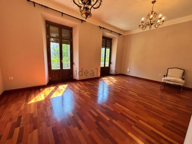 Piso en alquiler en Granada, Centro - Sagrario