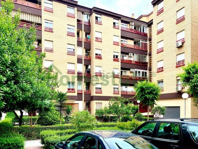 Piso en venta en Granada, Zaidín - Vergeles
