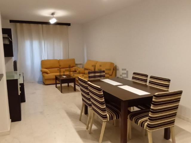 Ático en alquiler en Genil, Comarca de la Vega de Granada