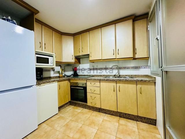 Piso en alquiler en Joaquina Eguaras, Granada