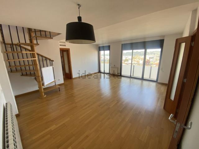 Dúplex en alquiler en Tres Torres, Vallès Oriental