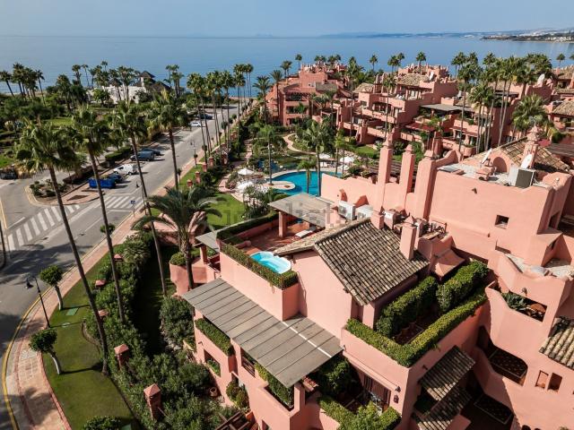 Dúplex en venta en La Palmera, Estepona