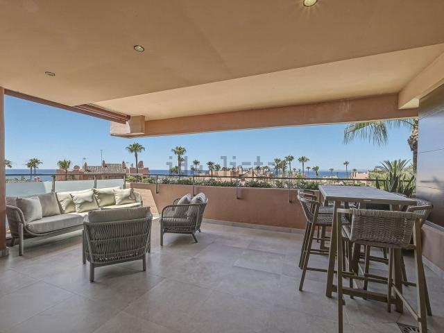 Dúplex en venta en La Palmera, Estepona