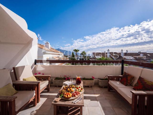 Dúplex en venta en Guadalmina, Costa del Sol Occidental
