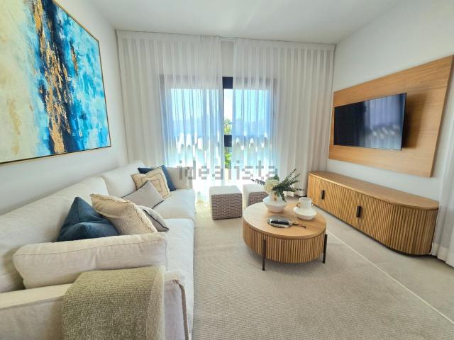 Dúplex en alquiler en Ronda del Mar, Costa del Sol Occidental
