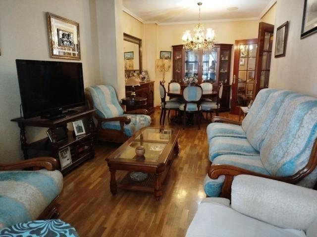 Piso en venta en Casco Antiguo, Huesca/Uesca