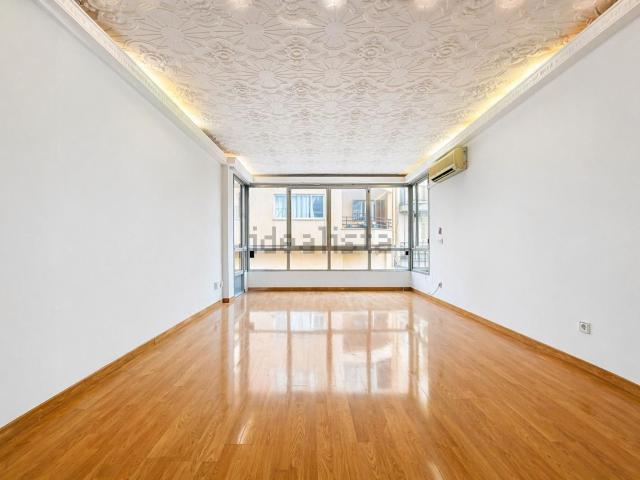 Piso en venta en Crist Rei, Raiguer