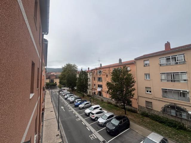 Piso en venta en Belaskoenea, Irun