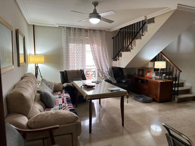 Dúplex en venta en Peñamefecit, Jaén