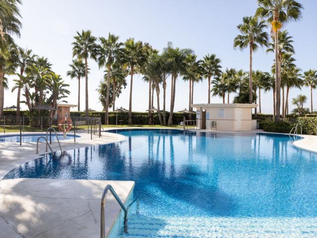 Piso en venta en Estepona, Garden Beach