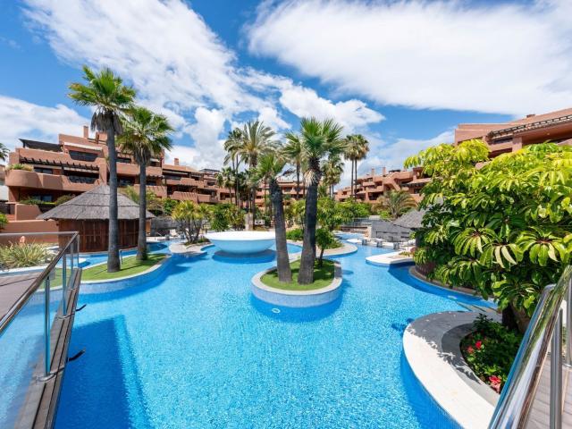 Piso en venta en Estepona, Sol Granados del Mar