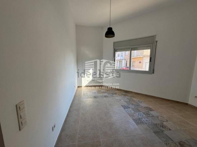 Piso en alquiler en Barri Hostal, L'aldea