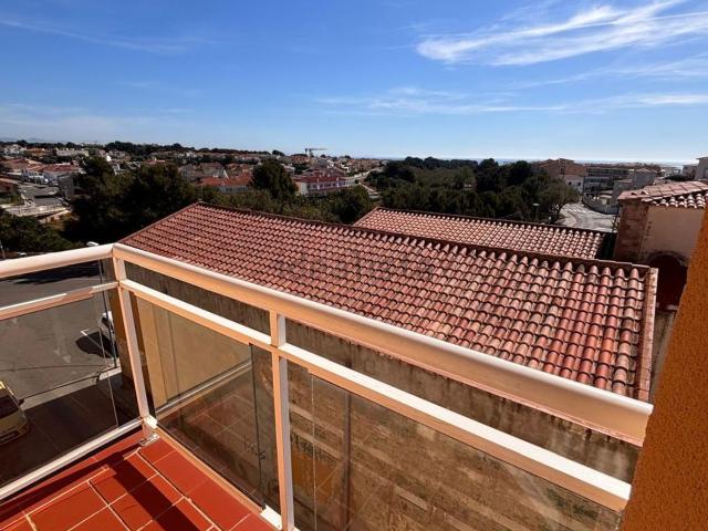 Piso en venta en l'Hospitalet de l'Infant, Baix Camp
