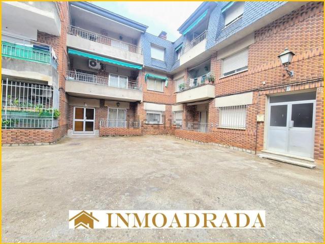 Piso en venta en La Adrada, Ávila