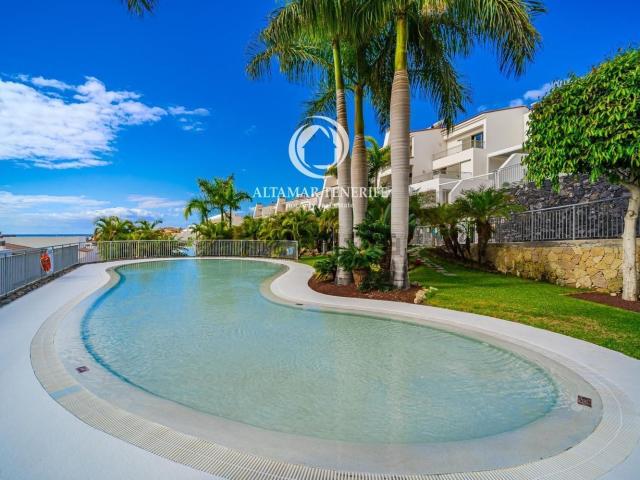 Piso en venta en La Caleta, Adeje