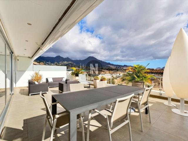 Ático en venta en La Caleta, Adeje