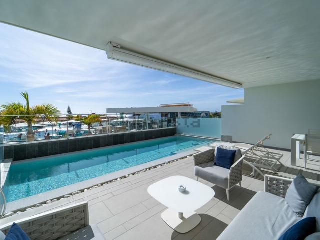 Piso en venta en La Caleta, Adeje
