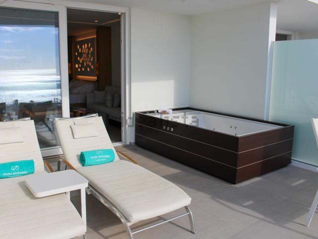 Piso en venta en La Caleta, Adeje